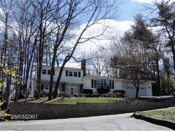 6 Warton Road Nashua, NH 03062 - Photo 1 of 1