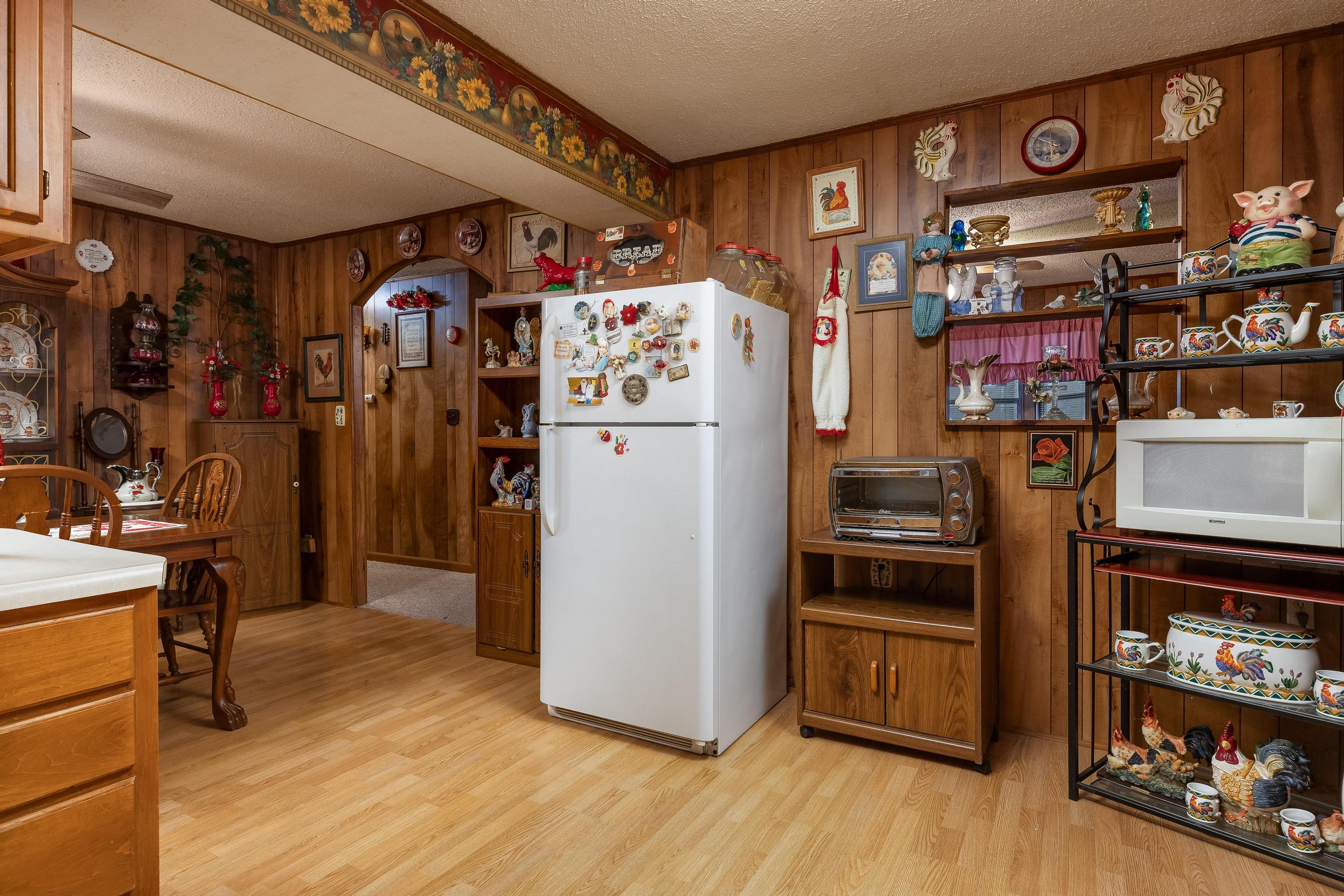 2500 Van Davis Road Charleston, TN 37310 - Photo 21 of 31 Kitchen