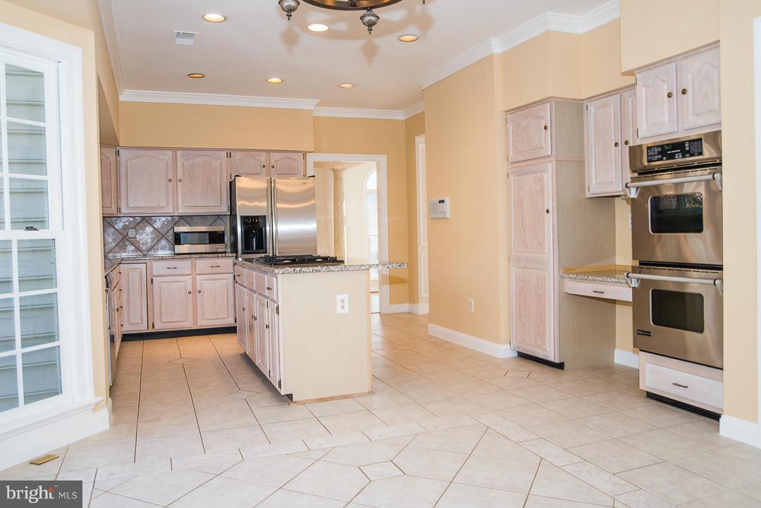 8246 Branch Road Annandale, VA 22003 - Photo 12 of 30 Kitchen