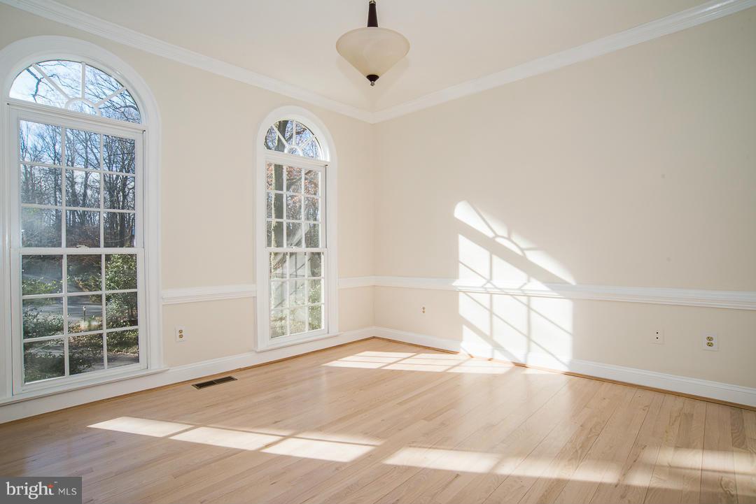8246 Branch Road Annandale, VA 22003 - Photo 14 of 30 Interior (General)