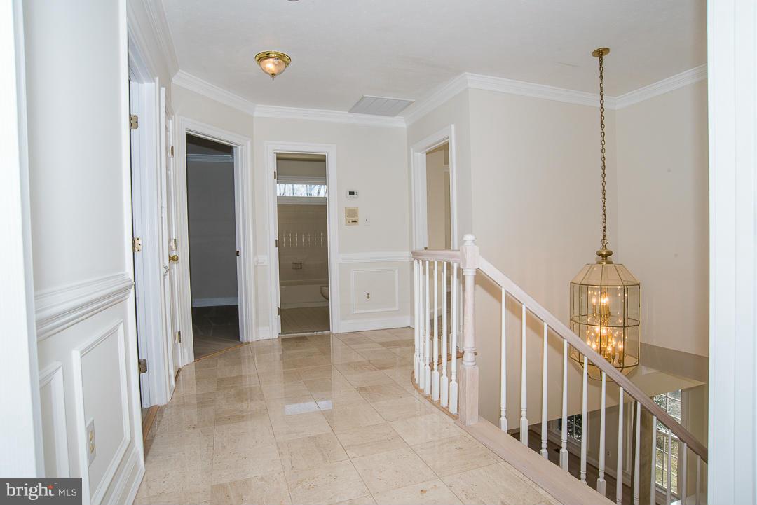 8246 Branch Road Annandale, VA 22003 - Photo 15 of 30 Interior (General)
