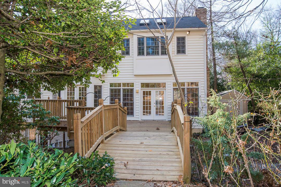 8246 Branch Road Annandale, VA 22003 - Photo 28 of 30 Exterior (Rear)
