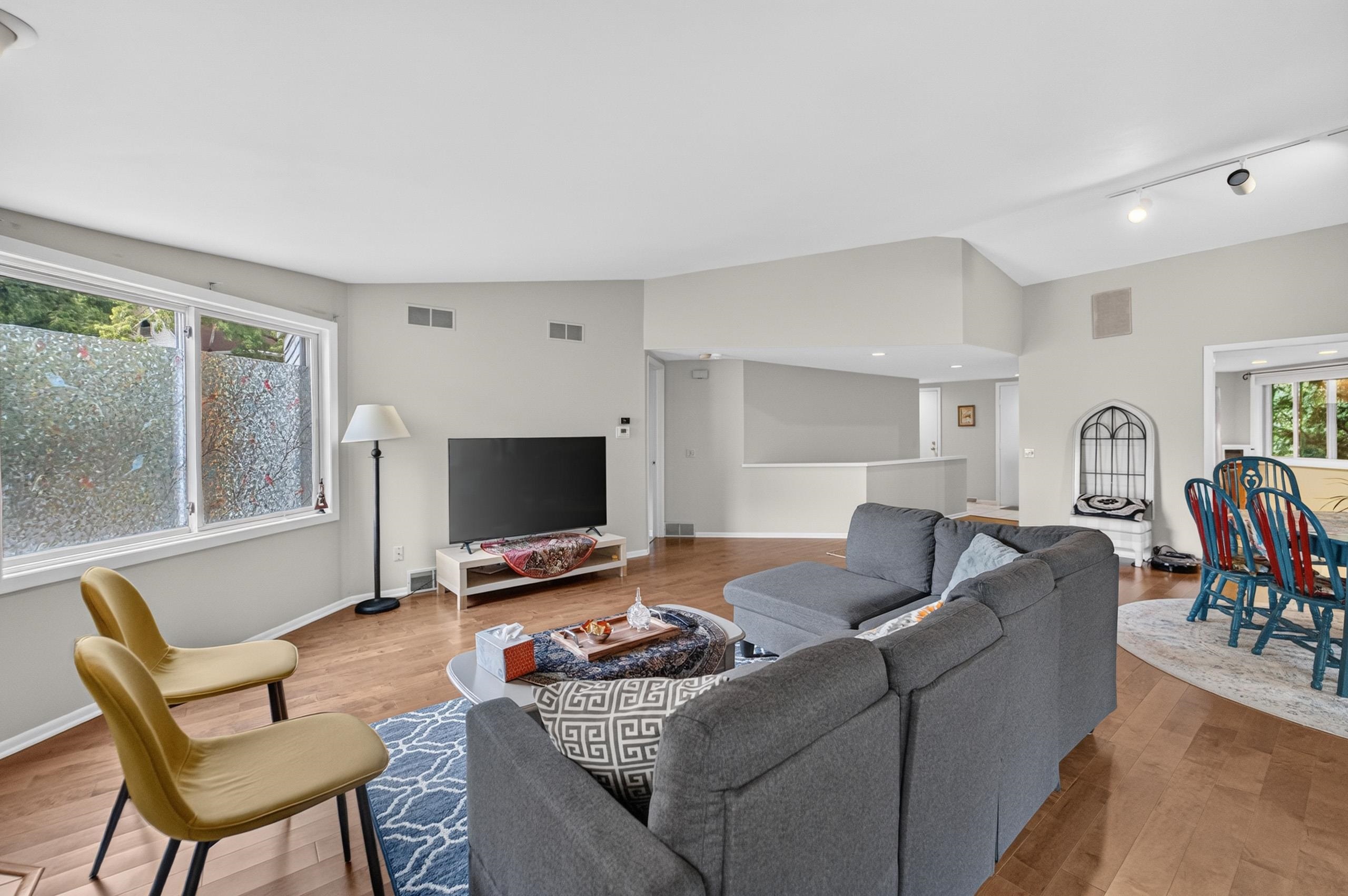 434 North Westfield Road Madison, WI 53717 - Photo 4 of 45