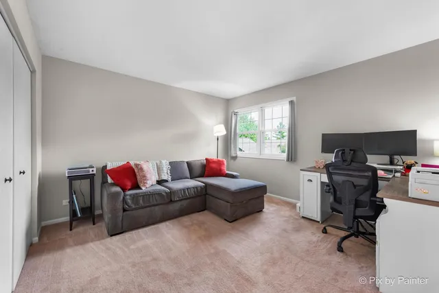 $379,900 | 519 Shagbark Drive, Elgin, IL 60123