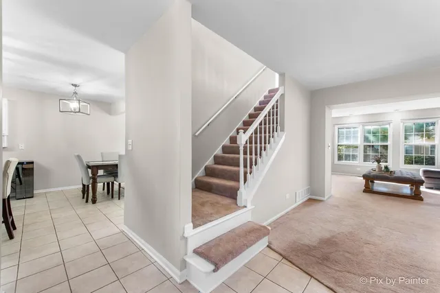 $379,900 | 519 Shagbark Drive, Elgin, IL 60123