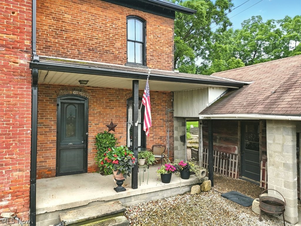 7298 Akron Road Sterling, OH 44276 - Photo 4 of 39