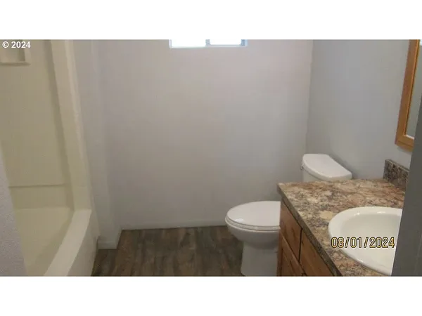 $329,000 | 591 Northwest Fairchild Street, Canyonville, OR 97417