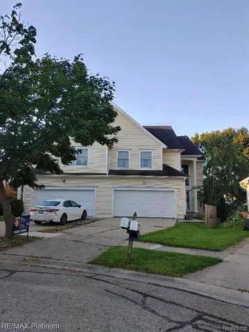 $2,700 | 481 Village Oaks Court, Ann Arbor, MI 48103