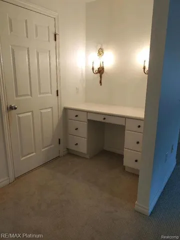 $2,700 | 481 Village Oaks Court, Ann Arbor, MI 48103