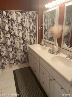 $2,700 | 481 Village Oaks Court, Ann Arbor, MI 48103