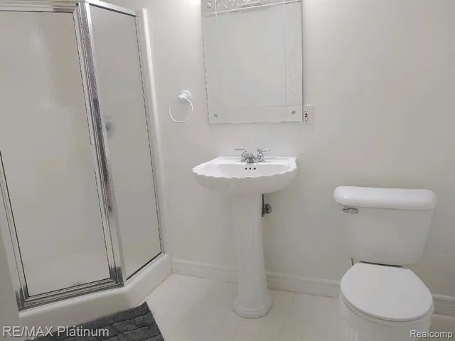 $2,700 | 481 Village Oaks Court, Ann Arbor, MI 48103