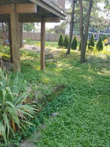 $2,700 | 481 Village Oaks Court, Ann Arbor, MI 48103