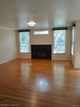 $2,700 | 481 Village Oaks Court, Ann Arbor, MI 48103