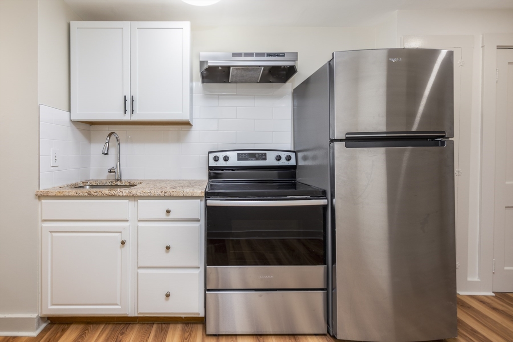 102 Washington Street, Unit 1 Marblehead, MA 01945 - Photo 12 of 14