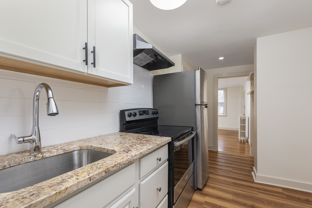102 Washington Street, Unit 1 Marblehead, MA 01945 - Photo 13 of 14