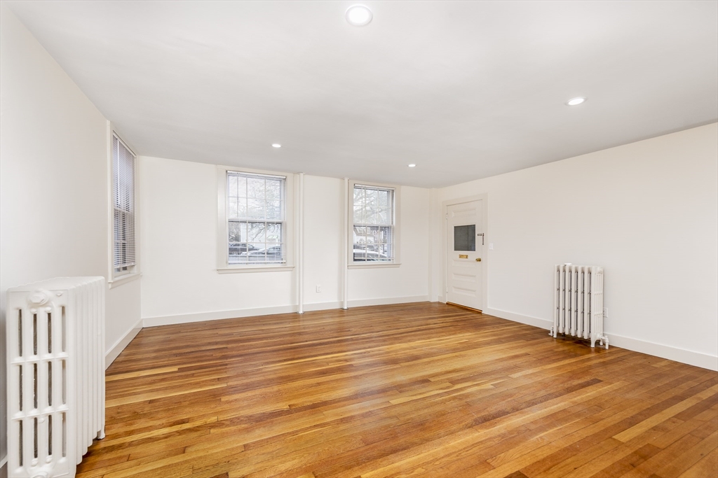 102 Washington Street, Unit 1 Marblehead, MA 01945 - Photo 3 of 14