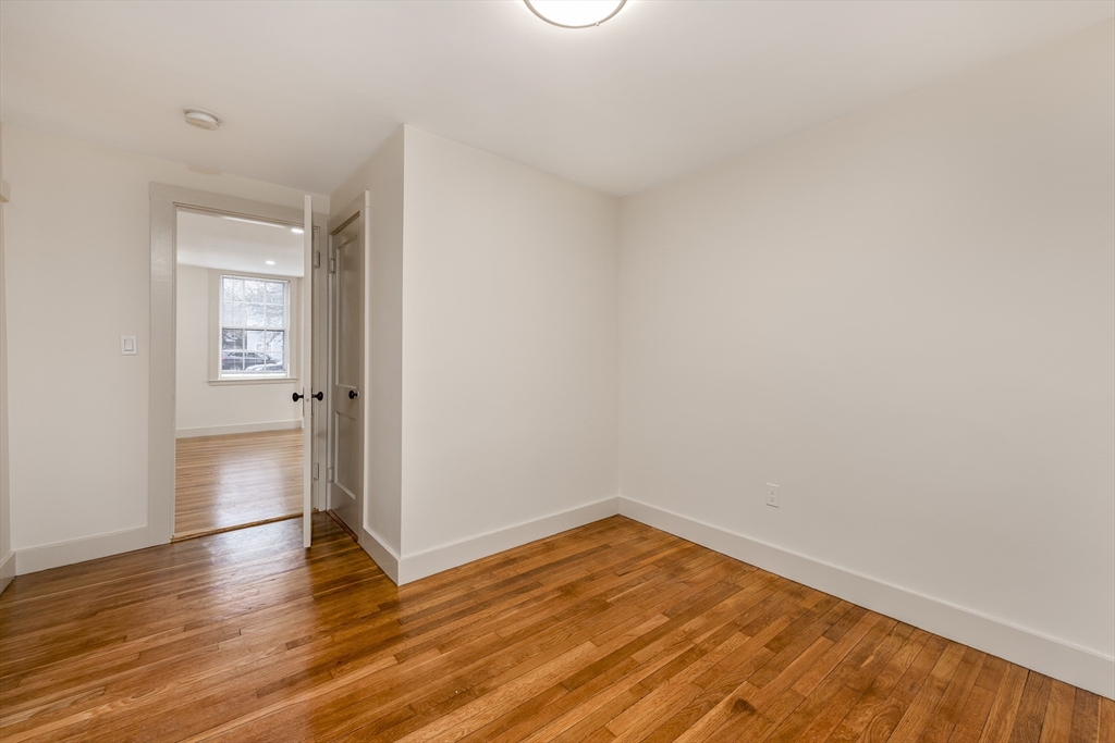 102 Washington Street, Unit 1 Marblehead, MA 01945 - Photo 10 of 14