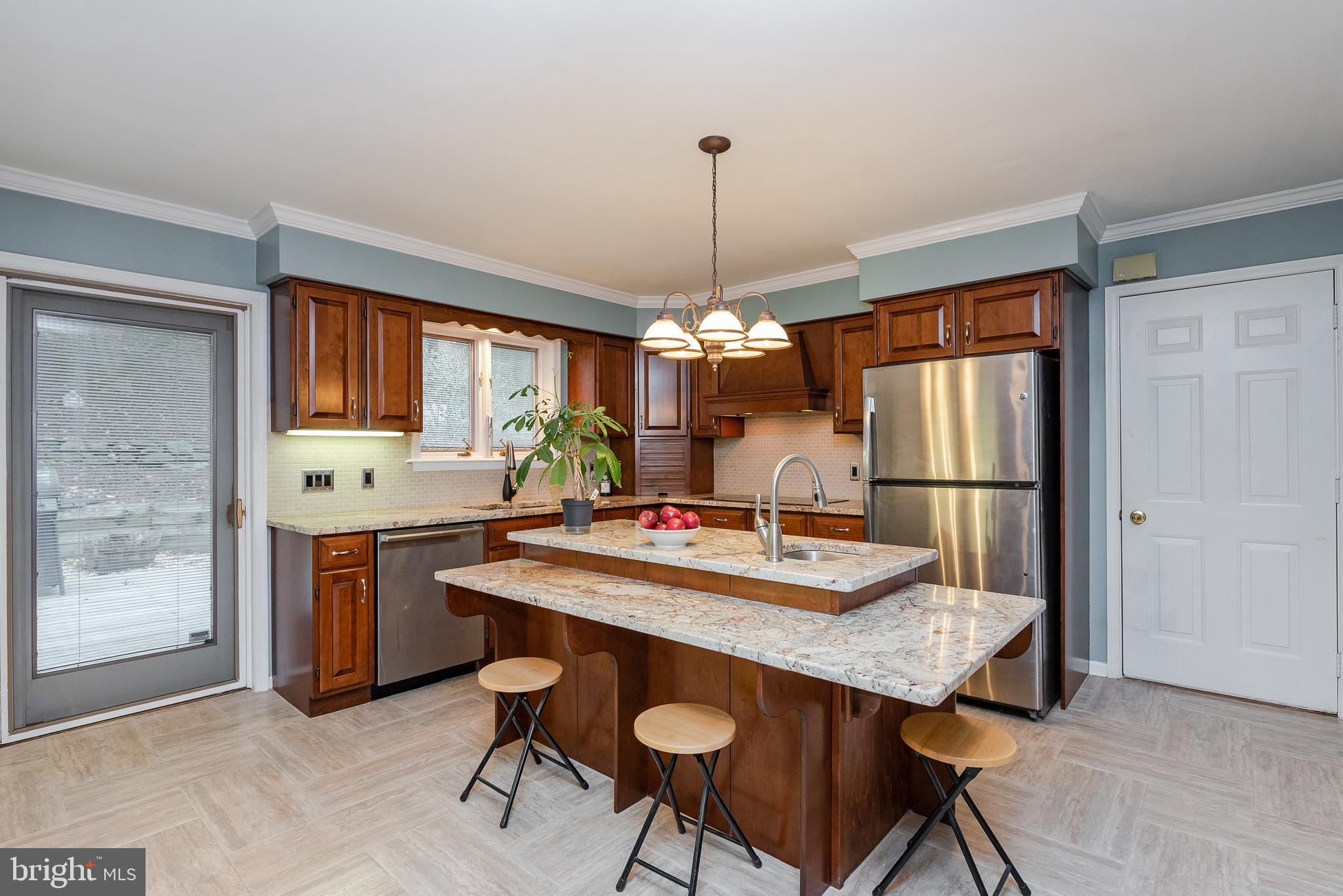 1093 Long Valley Road Westminster, MD 21158 - Photo 16 of 44 Remodeled Kitchen