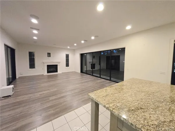 $16,000 | 117 Amber Sky, Irvine, CA 92618