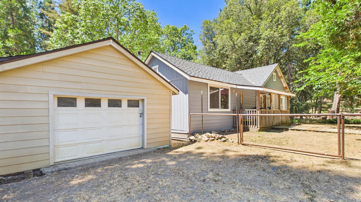 735 Ridge Road Mokelumne Hill, CA 95245 - Photo 18 of 24 ADU and Main House