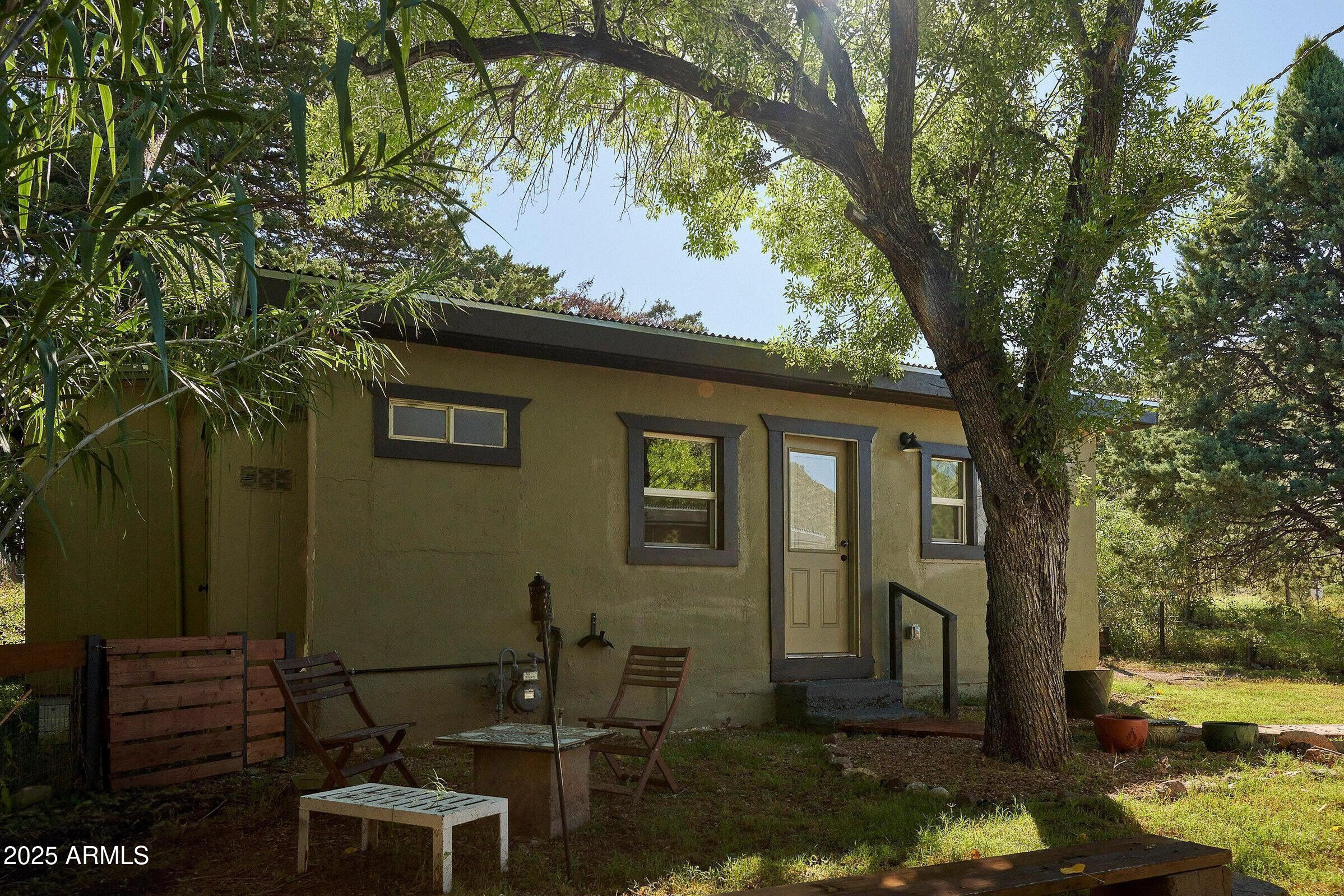 1 Arizona Street Bisbee, AZ 85603 - Photo 30 of 38 a front view of a house with garden
