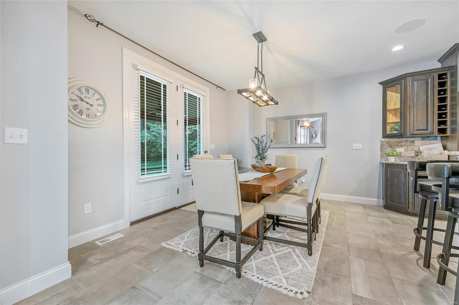 740 Crown Pointe Farms Defiance, MO 63341 - Photo 16 of 70