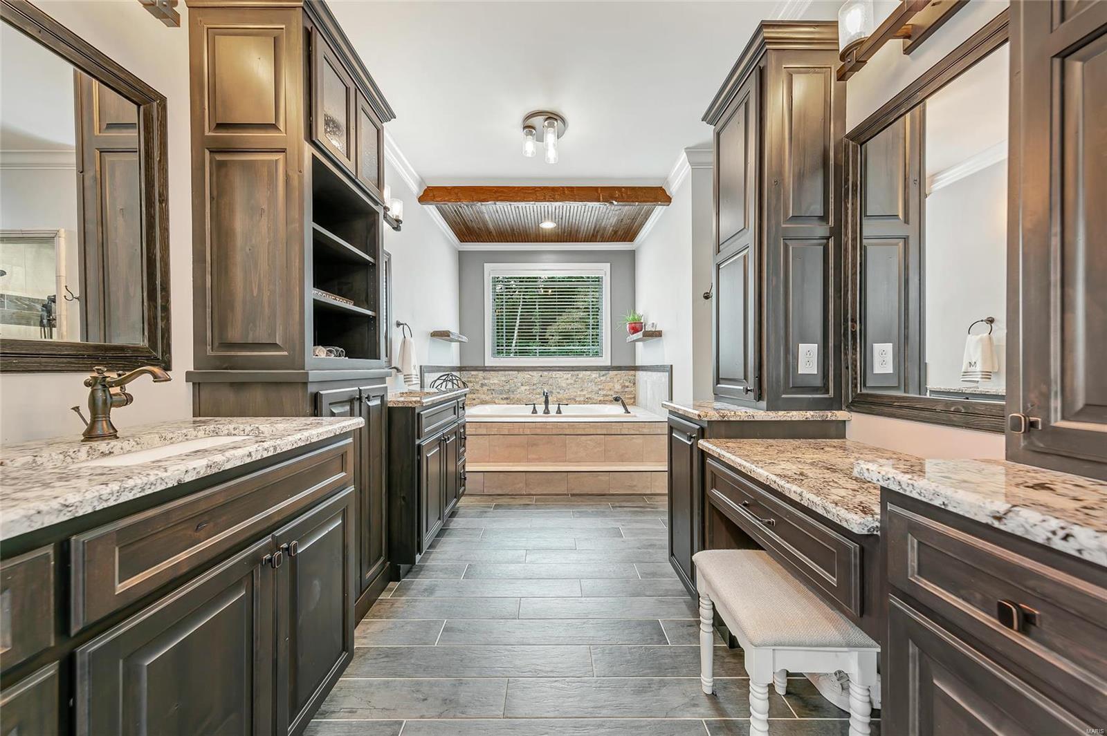 740 Crown Pointe Farms Defiance, MO 63341 - Photo 30 of 70