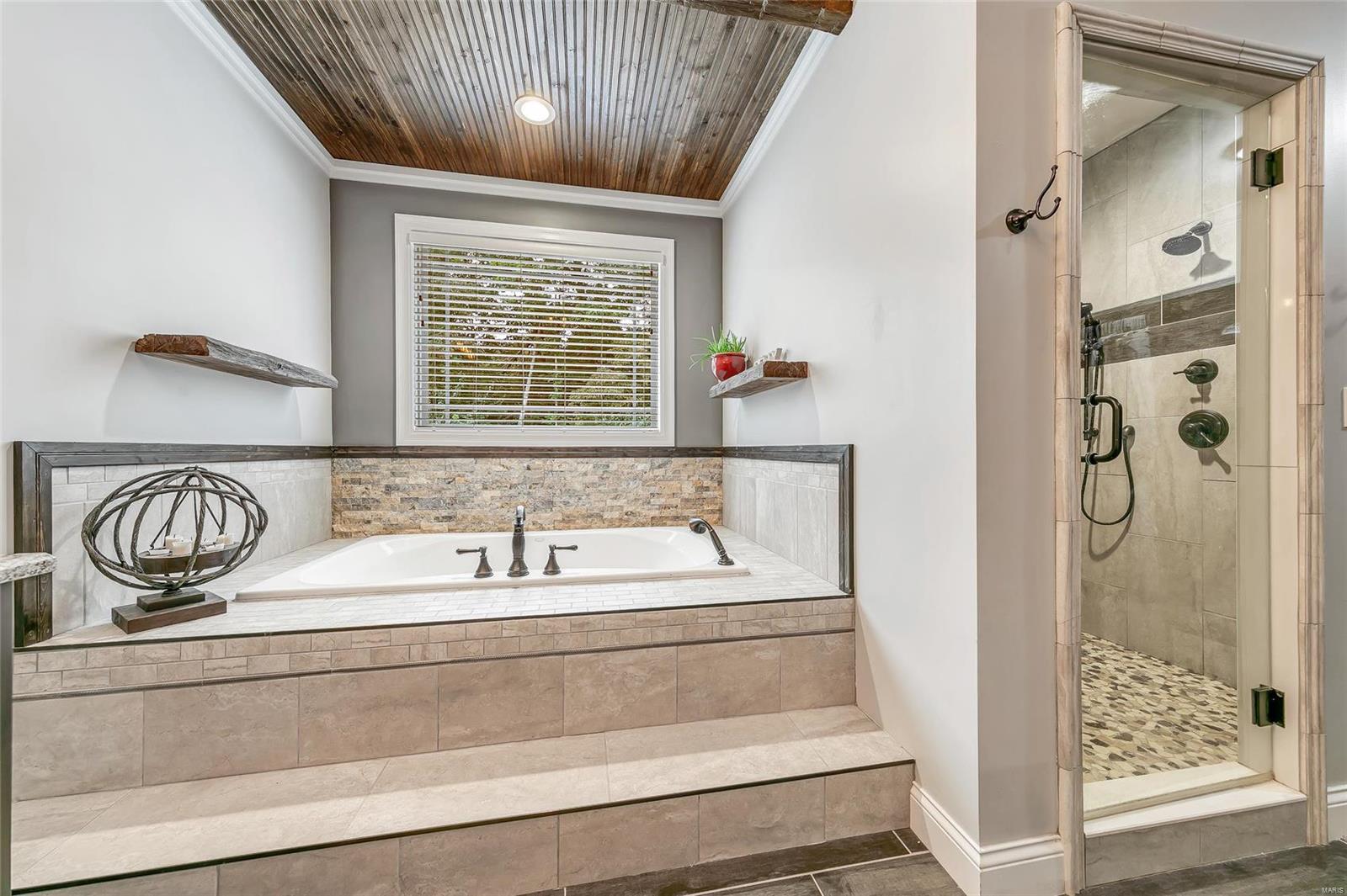 740 Crown Pointe Farms Defiance, MO 63341 - Photo 33 of 70