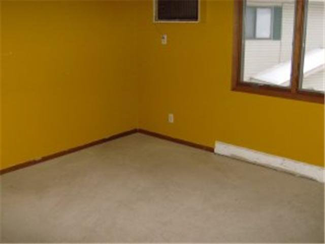5504 26 Avenue Rochester, MN 55901 - Photo 7 of 11