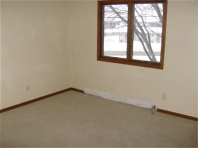 5504 26 Avenue Rochester, MN 55901 - Photo 8 of 11