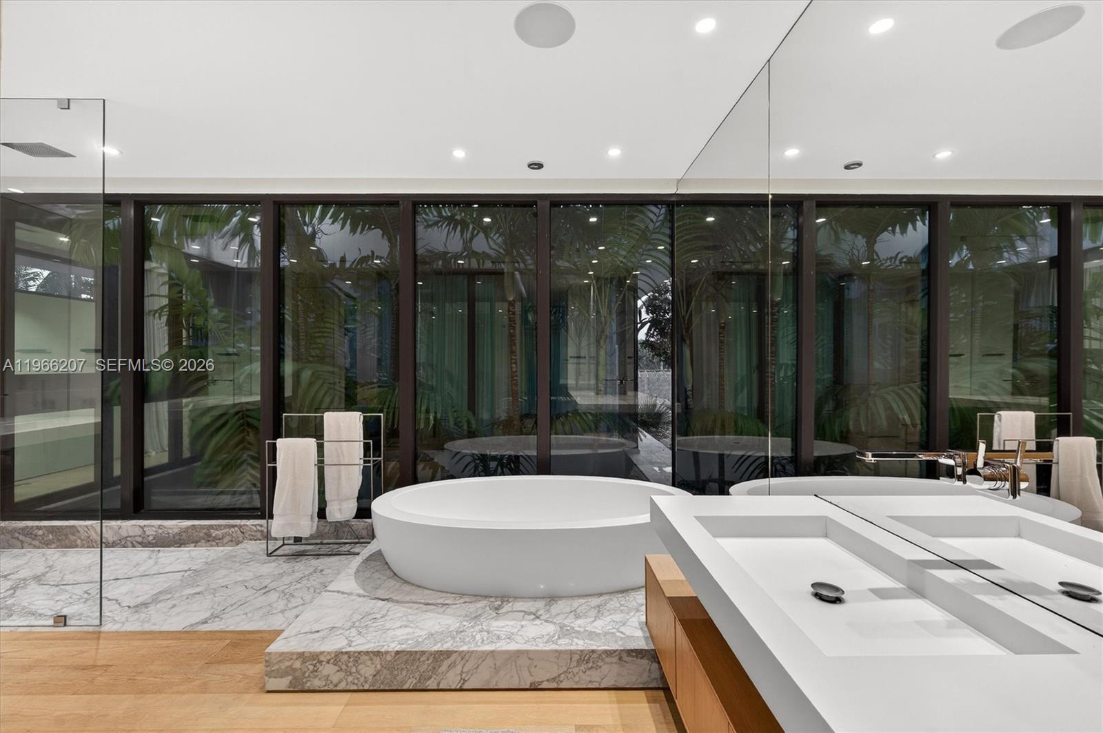 2300 Sunset Drive Miami Beach, FL 33140 - Photo 20 of 34