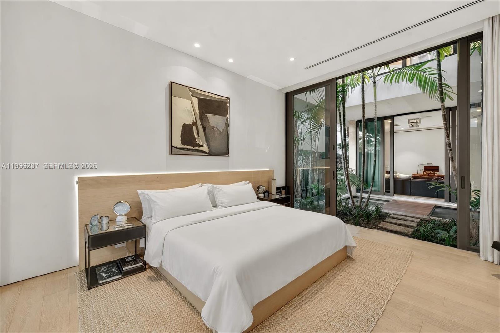 2300 Sunset Drive Miami Beach, FL 33140 - Photo 26 of 34