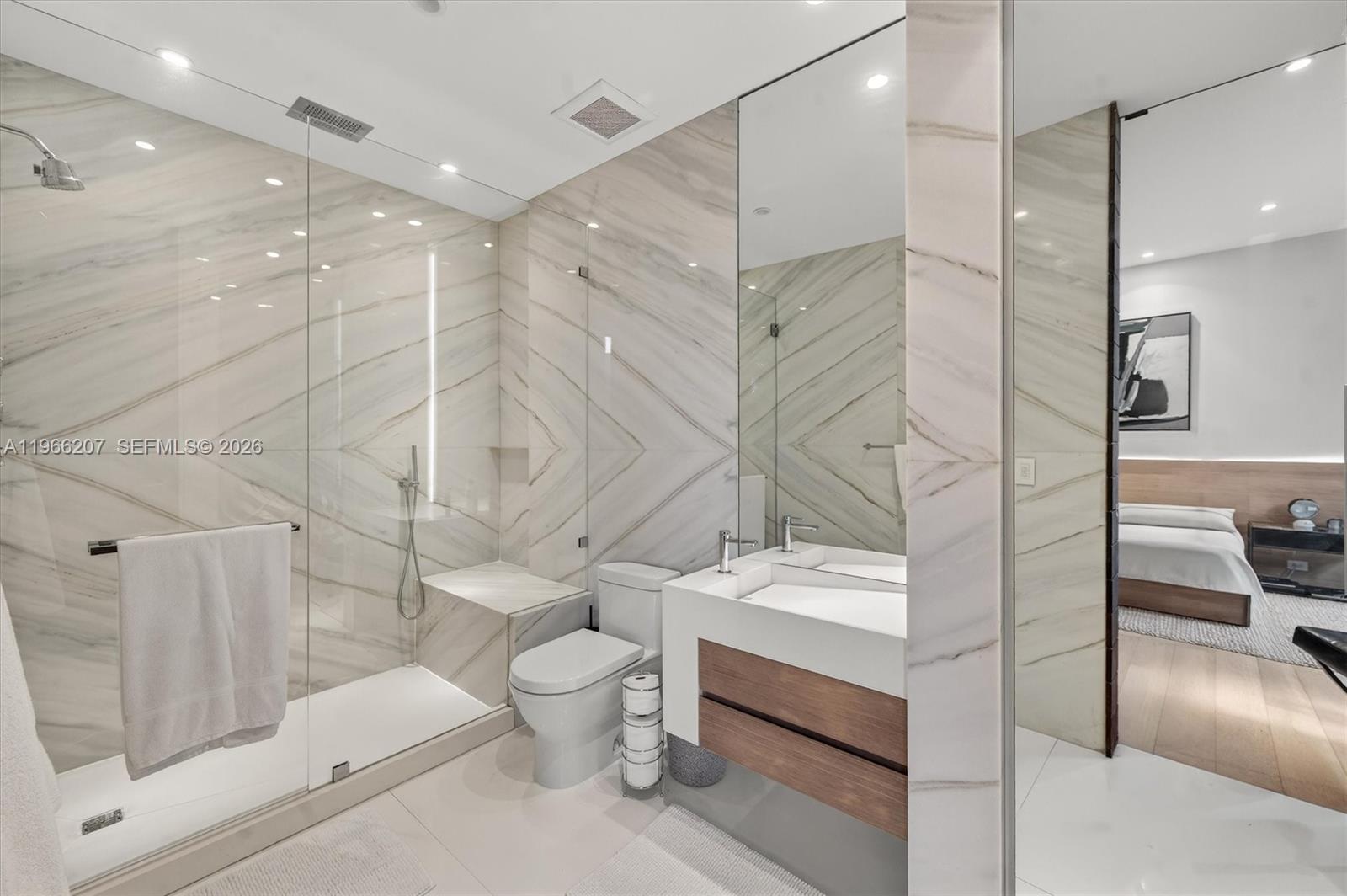 2300 Sunset Drive Miami Beach, FL 33140 - Photo 27 of 34