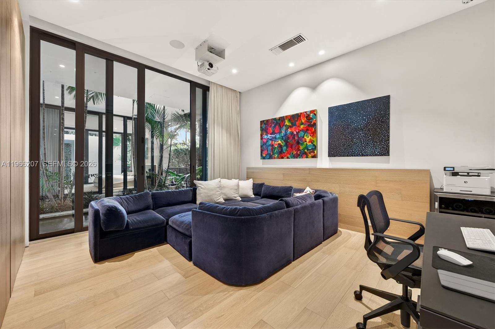 2300 Sunset Drive Miami Beach, FL 33140 - Photo 28 of 34