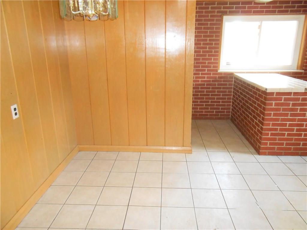 330 Chicora Road Butler, PA 16001 - Photo 5 of 24