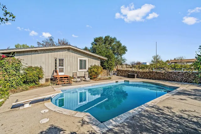 $890,000 | 6495 Pettinger Road, Valley Springs, CA 95252