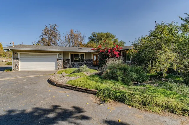 $890,000 | 6495 Pettinger Road, Valley Springs, CA 95252