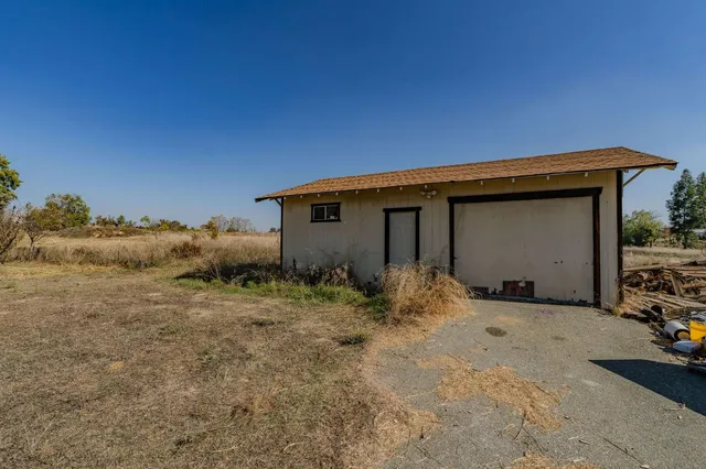 $890,000 | 6495 Pettinger Road, Valley Springs, CA 95252