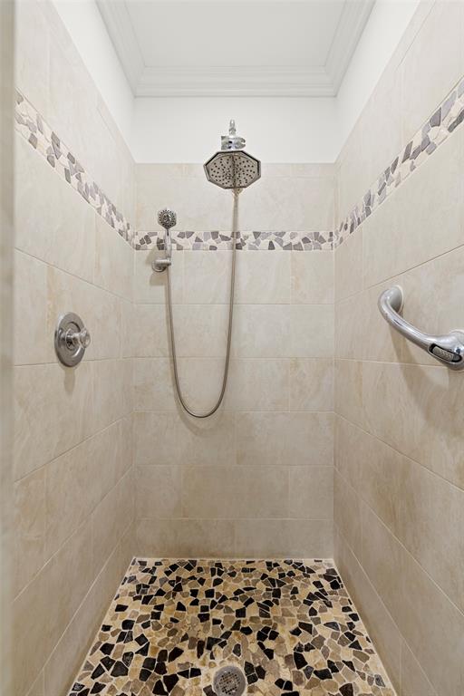 3707 Oak Ridge Circle Weston, FL 33331 - Photo 19 of 47 a bathroom with a shower