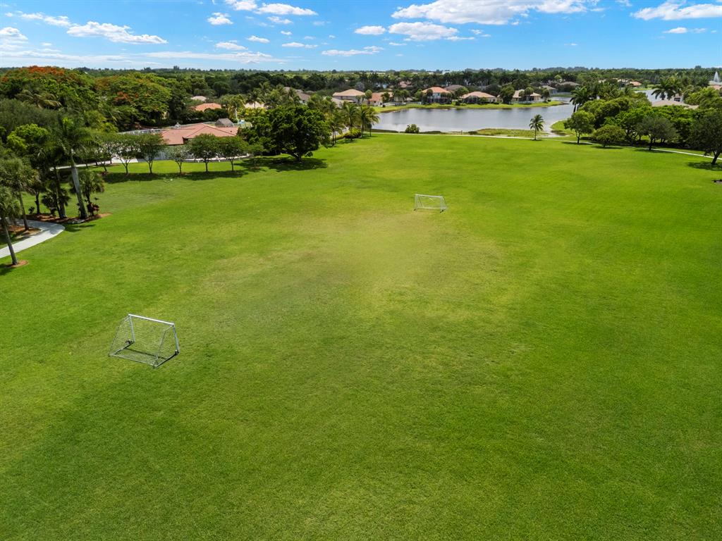 3707 Oak Ridge Circle Weston, FL 33331 - Photo 47 of 47 a view of a city