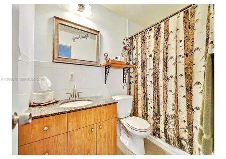 $630,000 | 381 Northeast 42nd Street, Oakland Park, FL 33334