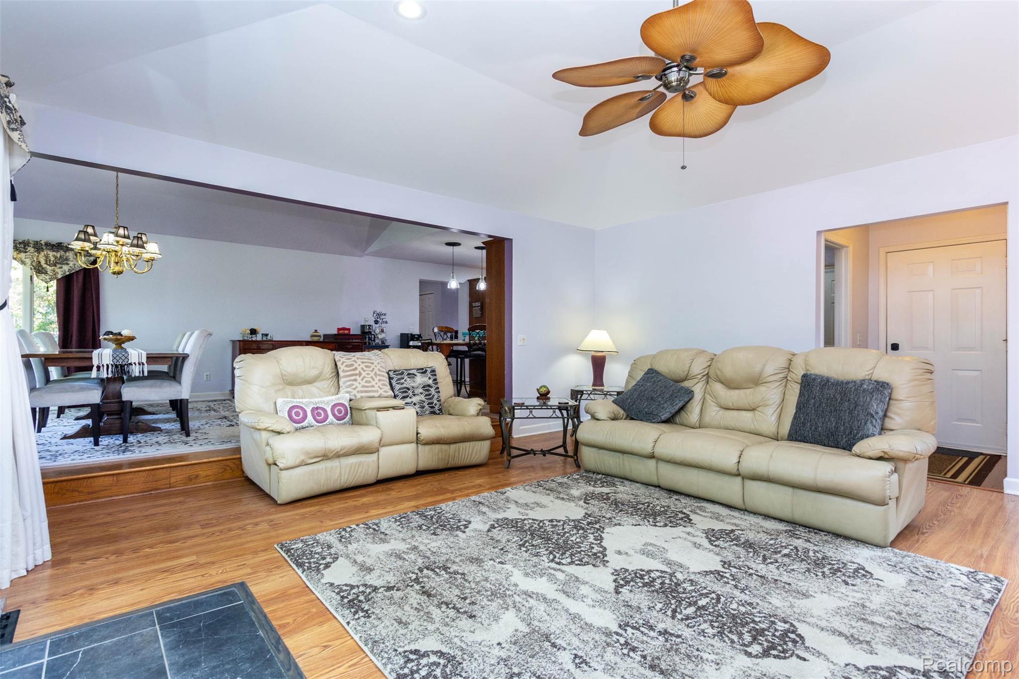 50900 Proctor Road Canton, MI 48188 - Photo 22 of 74 interior (18).jpg