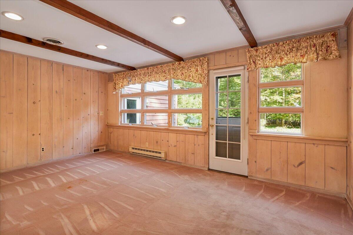 179 Hunting Ridge Road Stamford, CT 06903 - Photo 12 of 24 an empty room with windows