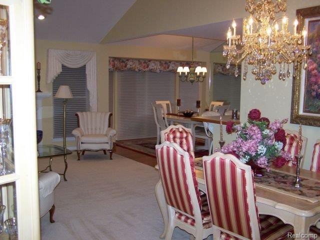 1000 Churchill Circle, Unit 31 Rochester, MI 48307 - Photo 6 of 25 Dining room & breakfa