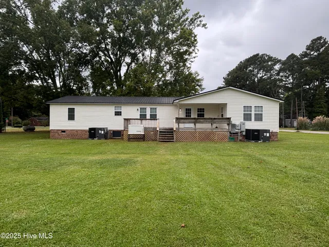 $265,000 | 202 Maple Street, Woodland, NC 27897