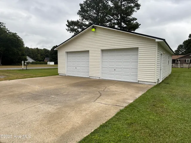 $265,000 | 202 Maple Street, Woodland, NC 27897