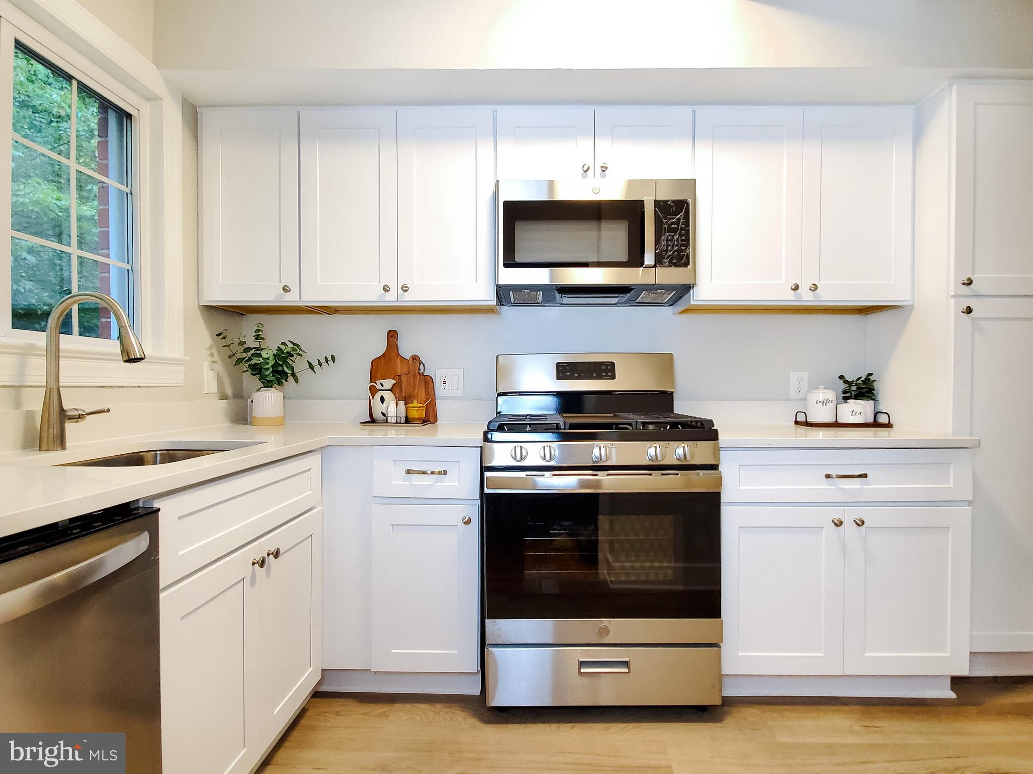 1629 Preston Road Alexandria, VA 22302 - Photo 4 of 27