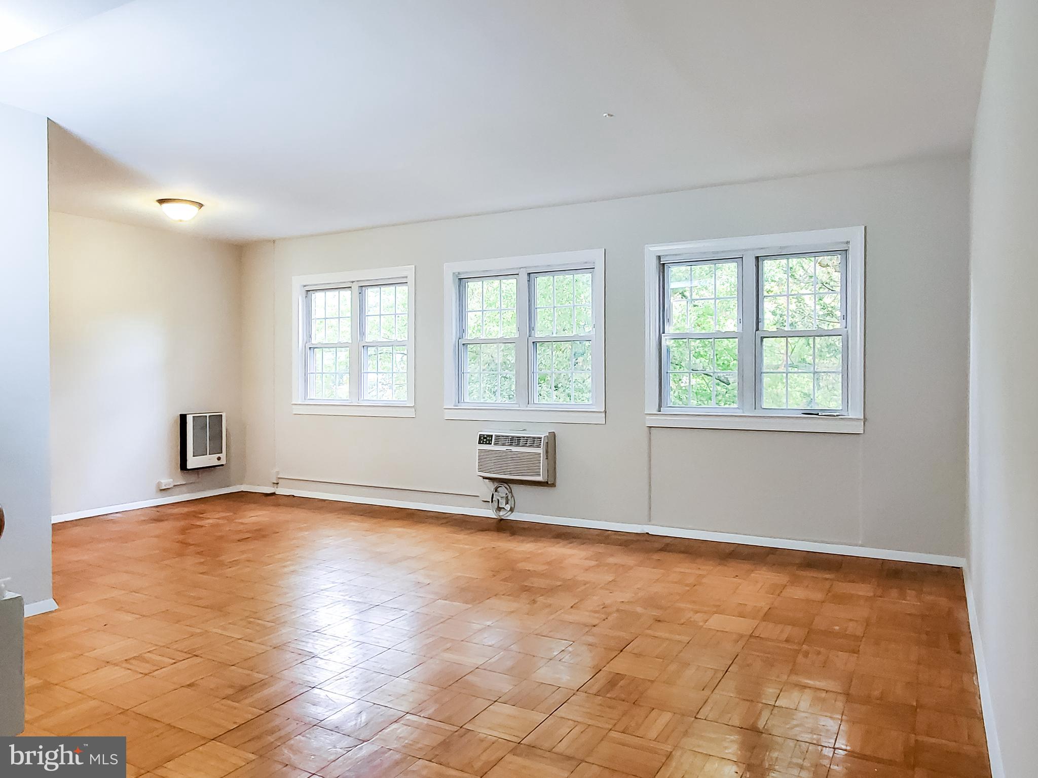 1629 Preston Road Alexandria, VA 22302 - Photo 7 of 27