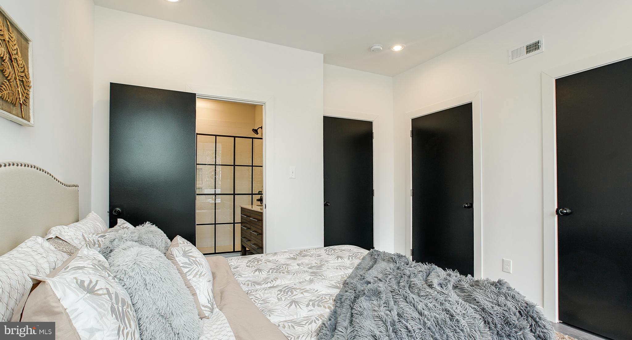 6127 Lebanon Avenue Philadelphia, PA 19151 - Photo 13 of 22