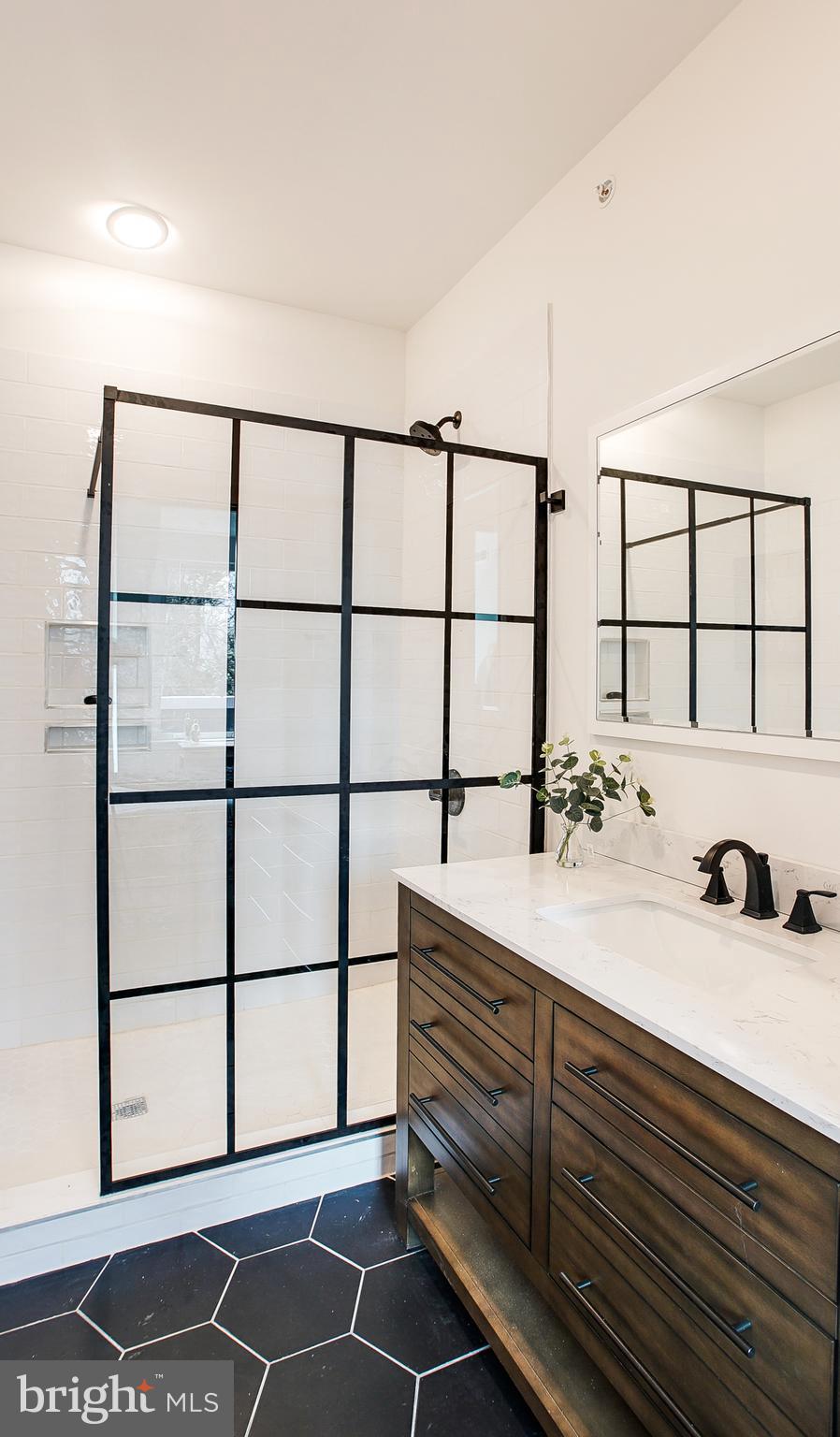 6127 Lebanon Avenue Philadelphia, PA 19151 - Photo 14 of 22